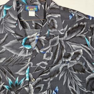 Vintage Hawaii Blues Shirt Mens Large Gray Blue Floral Hawaiian Aloha Button